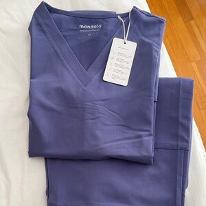 Mandala Women's V-Neck Scrub Top and Pants Set in Lavender Blue